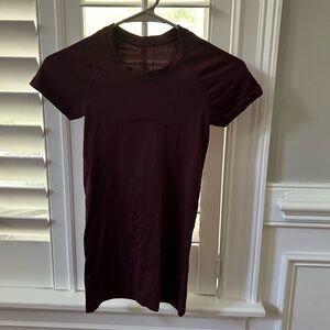 Lululemon swiftly tech short sleeve. Purple. Size 0. Like new